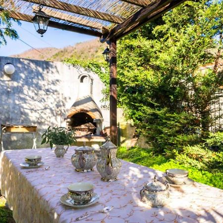 Apartamento La Casa Sul Fiume Albisola Superiore Exterior foto