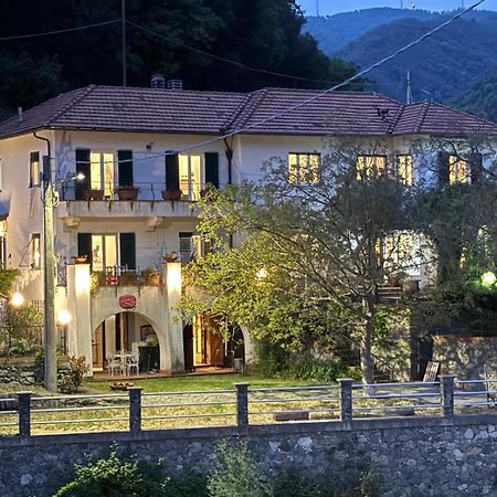Apartamento La Casa Sul Fiume Albisola Superiore Exterior foto