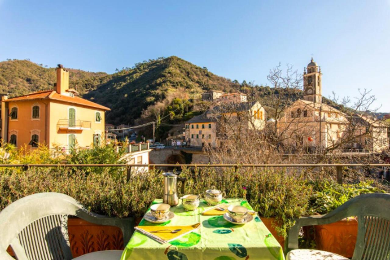 Apartamento La Casa Sul Fiume Albisola Superiore Exterior foto